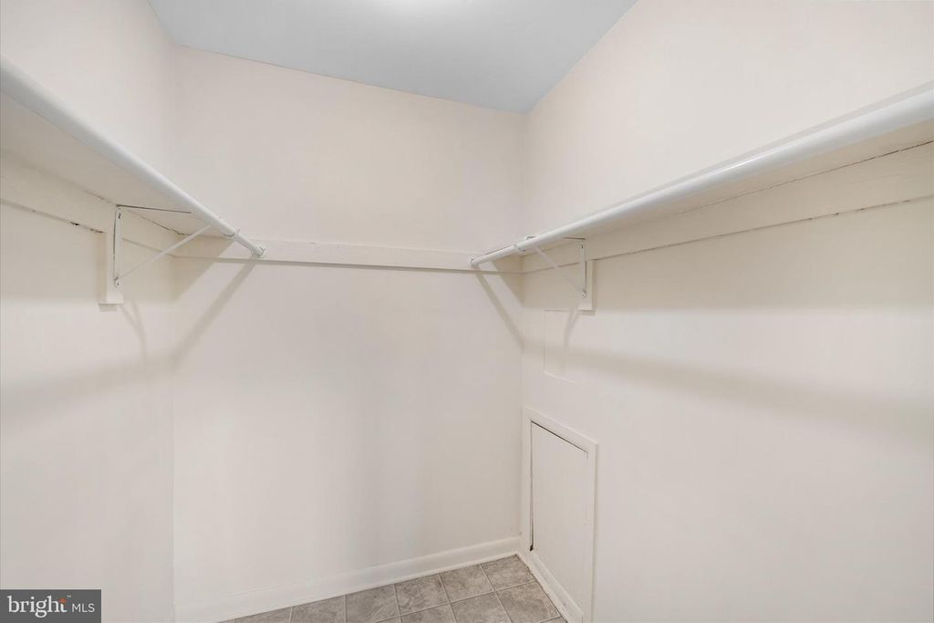 Image 18 of property listing at 3142 BRINKLEY RD #6T-3, Temple Hills, MD 20748
