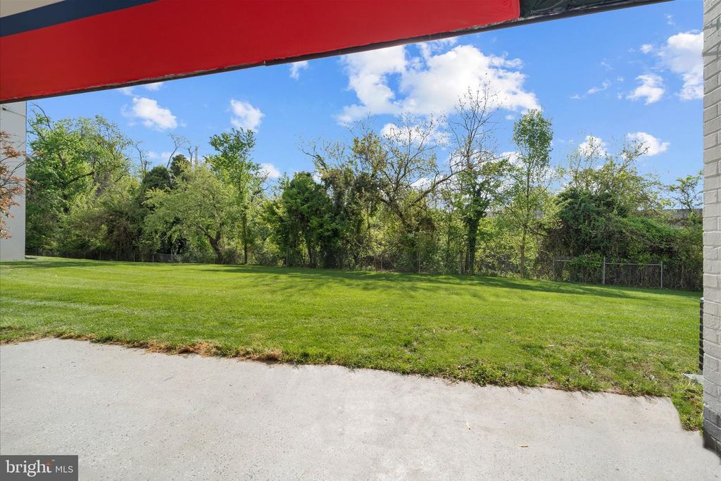 Image 26 of property listing at 3142 BRINKLEY RD #6T-3, Temple Hills, MD 20748