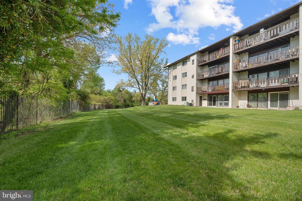 Image 30 of property listing at 3142 BRINKLEY RD #6T-3, Temple Hills, MD 20748
