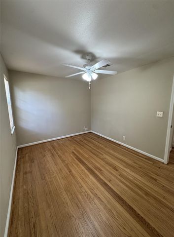 216 Gale Street, Houston, TX 77009