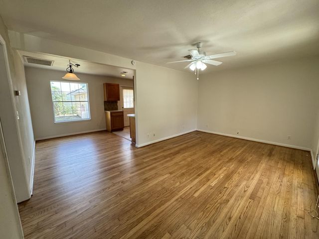 216 Gale Street, Houston, TX 77009