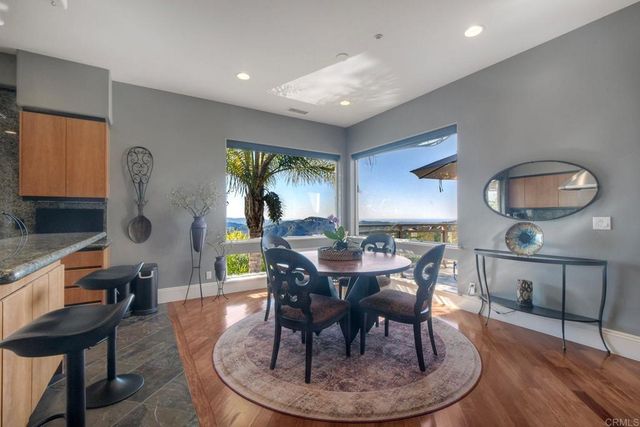 28521 Gladstone Court, Escondido, CA 92026