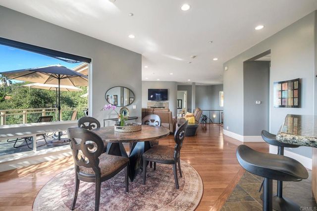 28521 Gladstone Court, Escondido, CA 92026