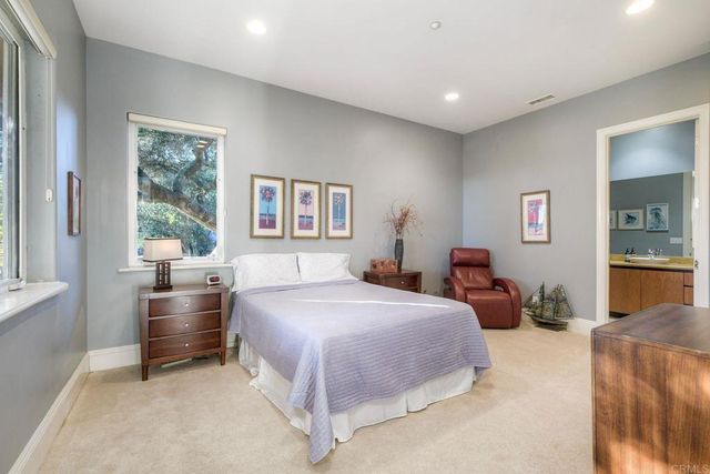 28521 Gladstone Court, Escondido, CA 92026