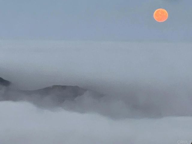 28521 Gladstone Court, Escondido, CA 92026