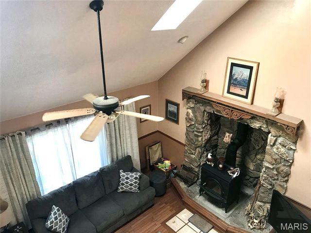 1325 2nd Street, Portage Des Sioux, MO 63373