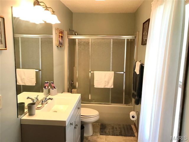1325 2nd Street, Portage Des Sioux, MO 63373