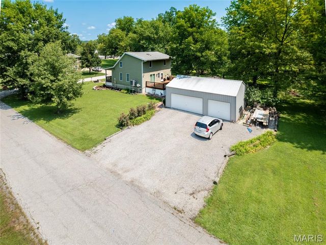 1325 2nd Street, Portage Des Sioux, MO 63373