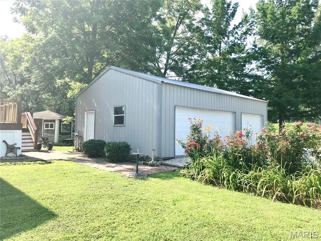 1325 2nd Street, Portage Des Sioux, MO 63373