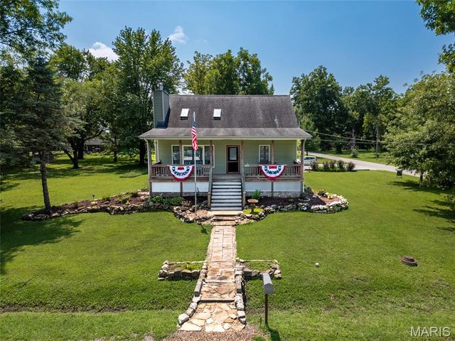 1325 2nd Street, Portage Des Sioux, MO 63373