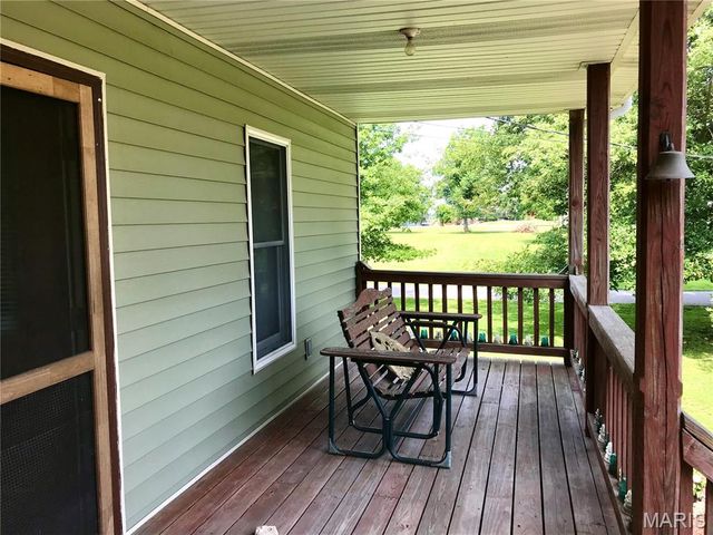 1325 2nd Street, Portage Des Sioux, MO 63373