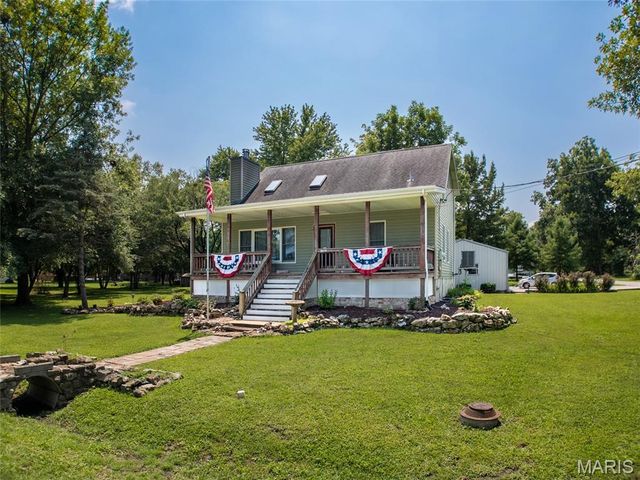 1325 2nd Street, Portage Des Sioux, MO 63373