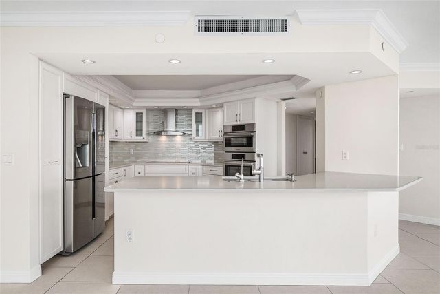 988 BLVD OF THE ARTS 1714, Sarasota, FL 34236