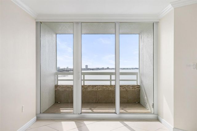 988 BLVD OF THE ARTS 1714, Sarasota, FL 34236