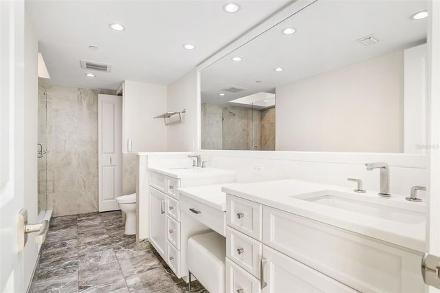 988 BLVD OF THE ARTS 1714, Sarasota, FL 34236