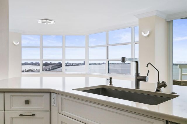 988 BLVD OF THE ARTS 1714, Sarasota, FL 34236