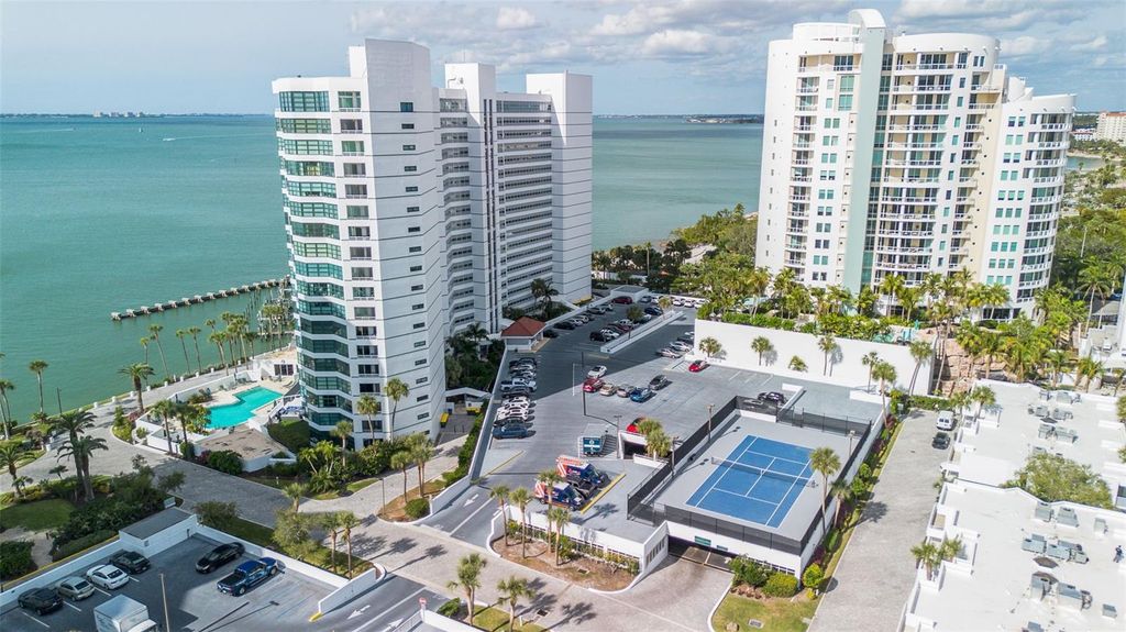 988 BLVD OF THE ARTS 1714, Sarasota, FL 34236