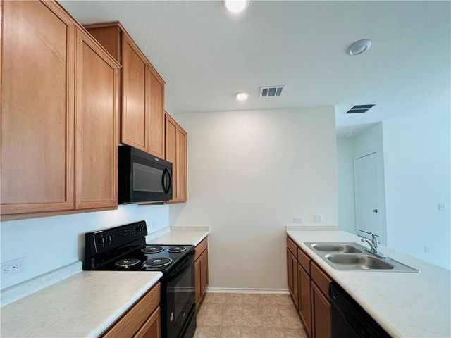 6409 Wagon Spring ST, Del Valle, TX 78617