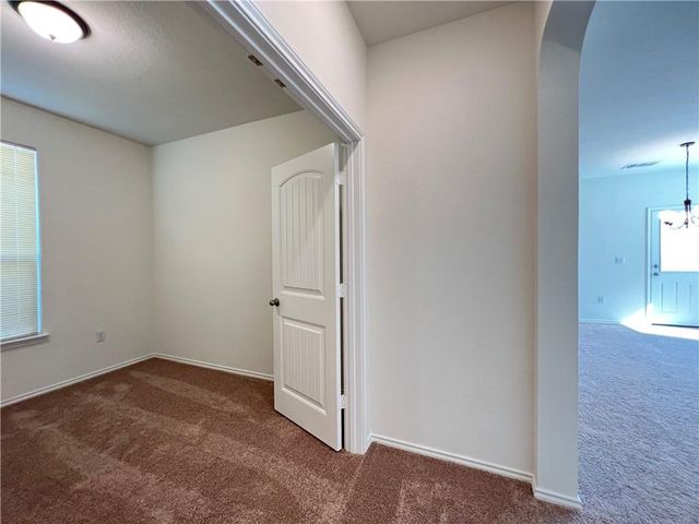 6409 Wagon Spring ST, Del Valle, TX 78617