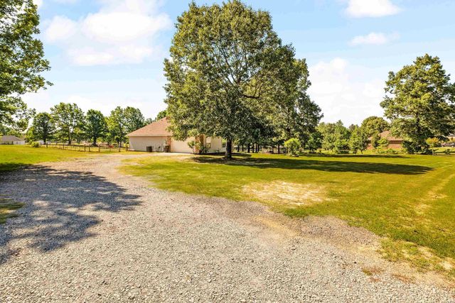 5315 Dew Trail, Bauxite, AR 72011