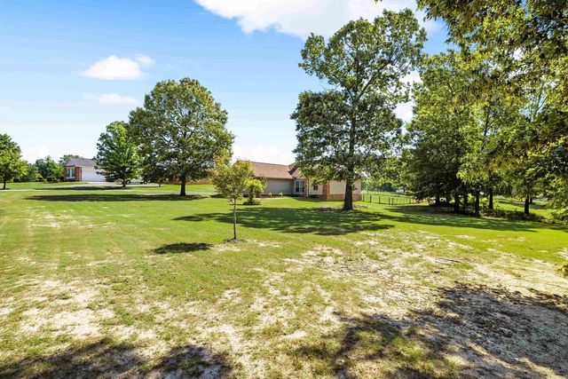 5315 Dew Trail, Bauxite, AR 72011