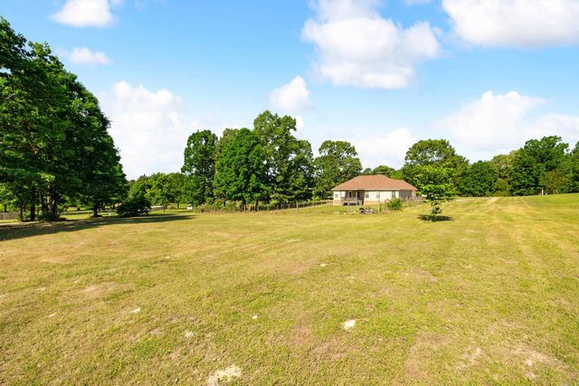 5315 Dew Trail, Bauxite, AR 72011