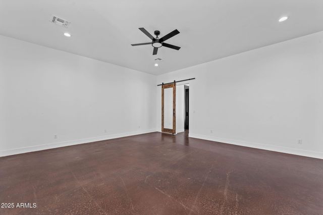 22227 W DIXILETA Drive, Wittmann, AZ 85361