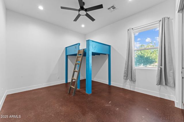 22227 W DIXILETA Drive, Wittmann, AZ 85361