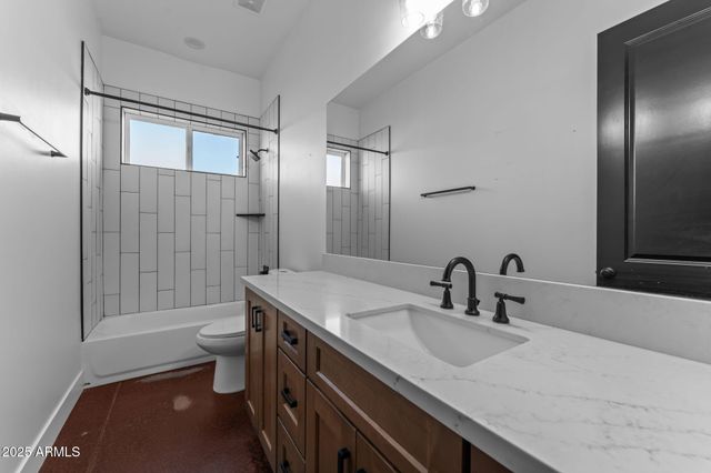 22227 W DIXILETA Drive, Wittmann, AZ 85361