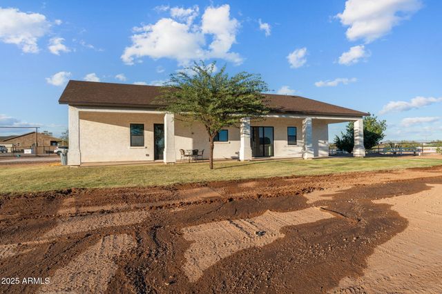 22227 W DIXILETA Drive, Wittmann, AZ 85361