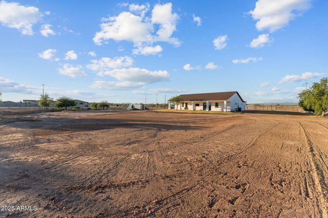 22227 W DIXILETA Drive, Wittmann, AZ 85361