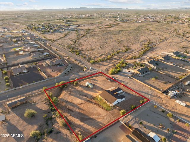 22227 W DIXILETA Drive, Wittmann, AZ 85361