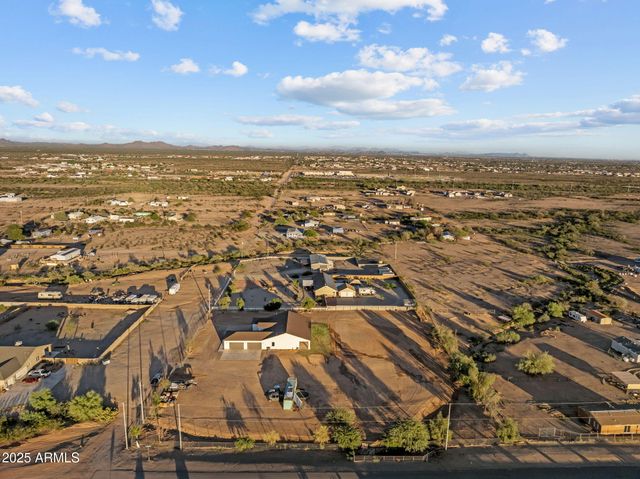 22227 W DIXILETA Drive, Wittmann, AZ 85361