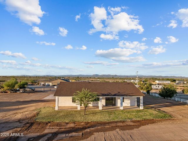 22227 W DIXILETA Drive, Wittmann, AZ 85361