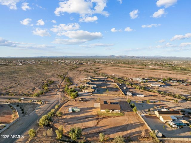 22227 W DIXILETA Drive, Wittmann, AZ 85361
