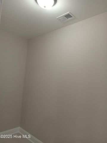 525 Vineland Drive, Whiteville, NC 28472