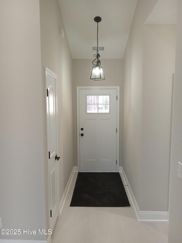 525 Vineland Drive, Whiteville, NC 28472