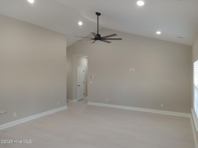 525 Vineland Drive, Whiteville, NC 28472