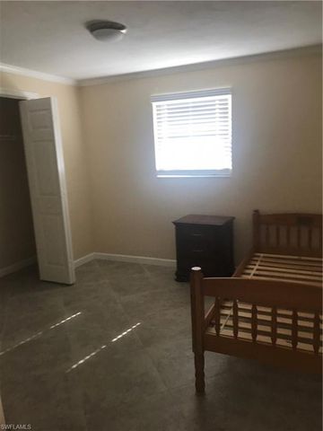 850 105th AVE N, Naples, FL 34108