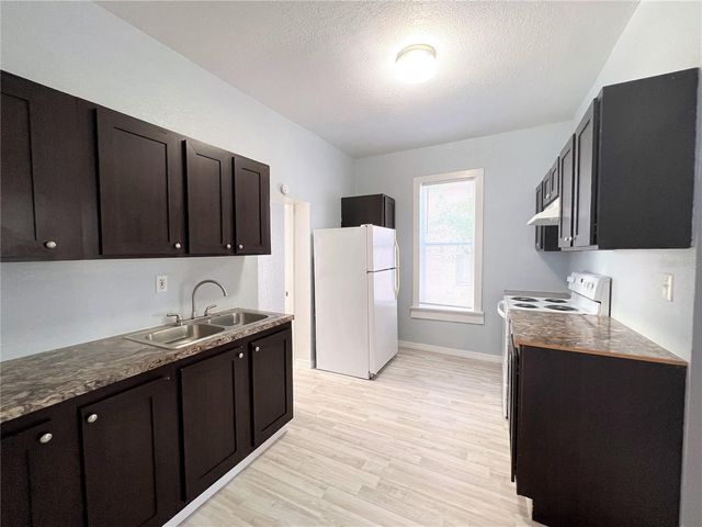 2318 W ARCH STREET, Tampa, FL 33607