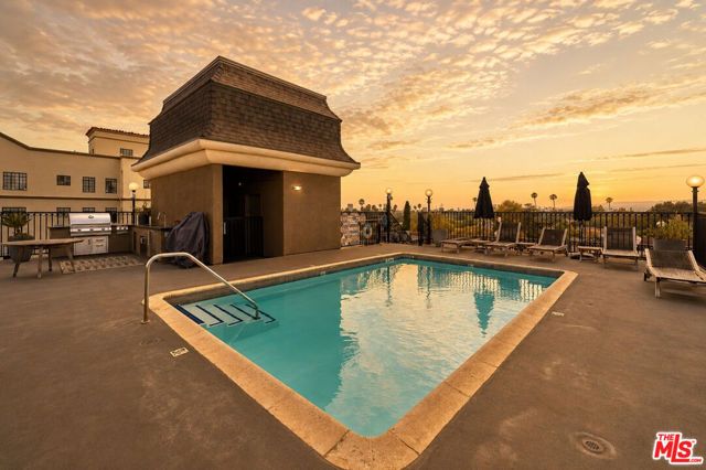 585 N Rossmore Avenue 209, Los Angeles, CA 90004