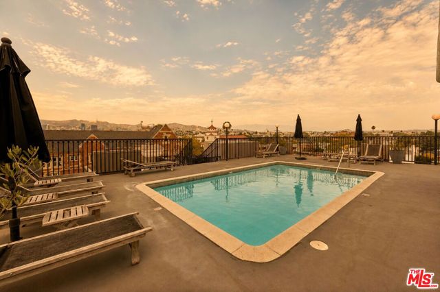 585 N Rossmore Avenue 209, Los Angeles, CA 90004