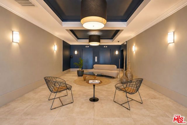 585 N Rossmore Avenue 209, Los Angeles, CA 90004