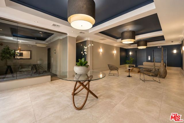 585 N Rossmore Avenue 209, Los Angeles, CA 90004