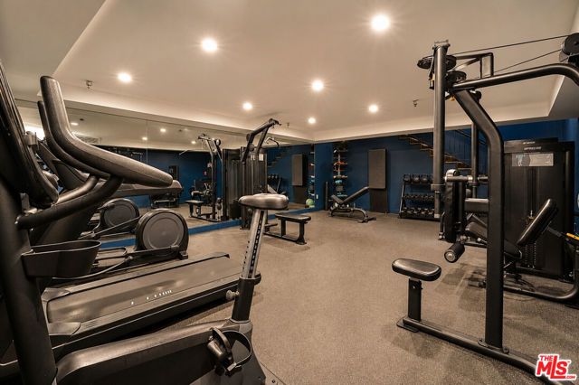 585 N Rossmore Avenue 209, Los Angeles, CA 90004