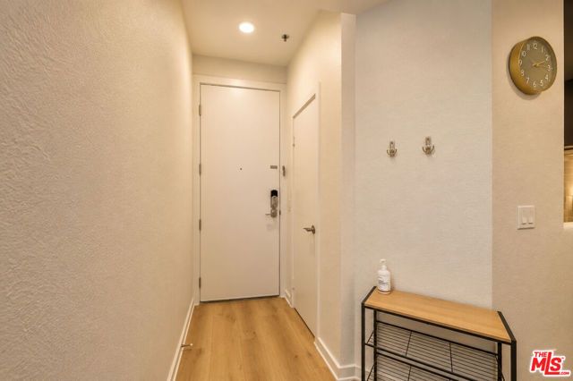 585 N Rossmore Avenue 209, Los Angeles, CA 90004