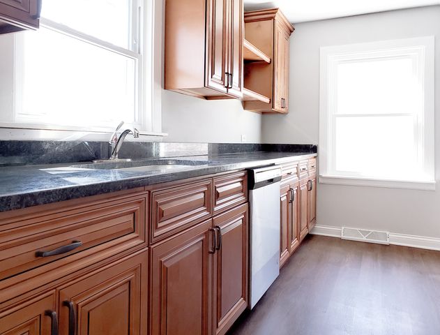 18244 Stewart Avenue, Homewood, IL 60430