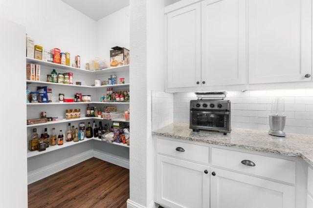 140 Lake Rim CIR, Georgetown, TX 78633