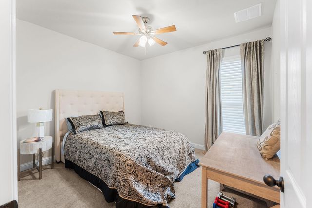 140 Lake Rim CIR, Georgetown, TX 78633