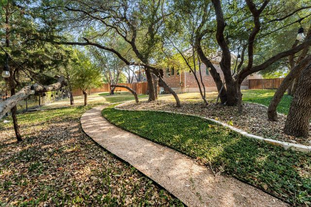 140 Lake Rim CIR, Georgetown, TX 78633